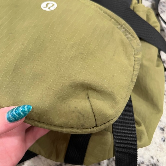 lululemon backpack with detachable belt bag - Picture 6 of 16